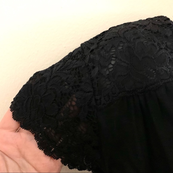 Banana Republic Black Surplice Lace Top - Picture 4 of 6